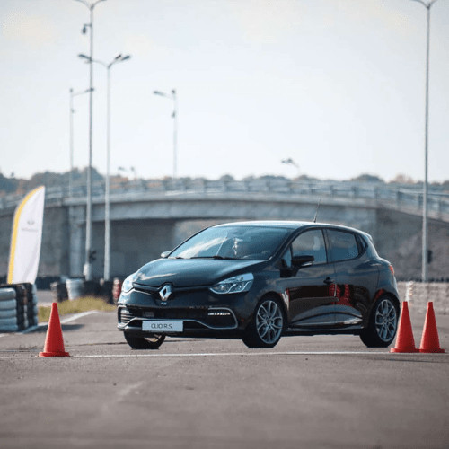 Traieste adrenalina la 200 CP-Renault Clio RS Trophy